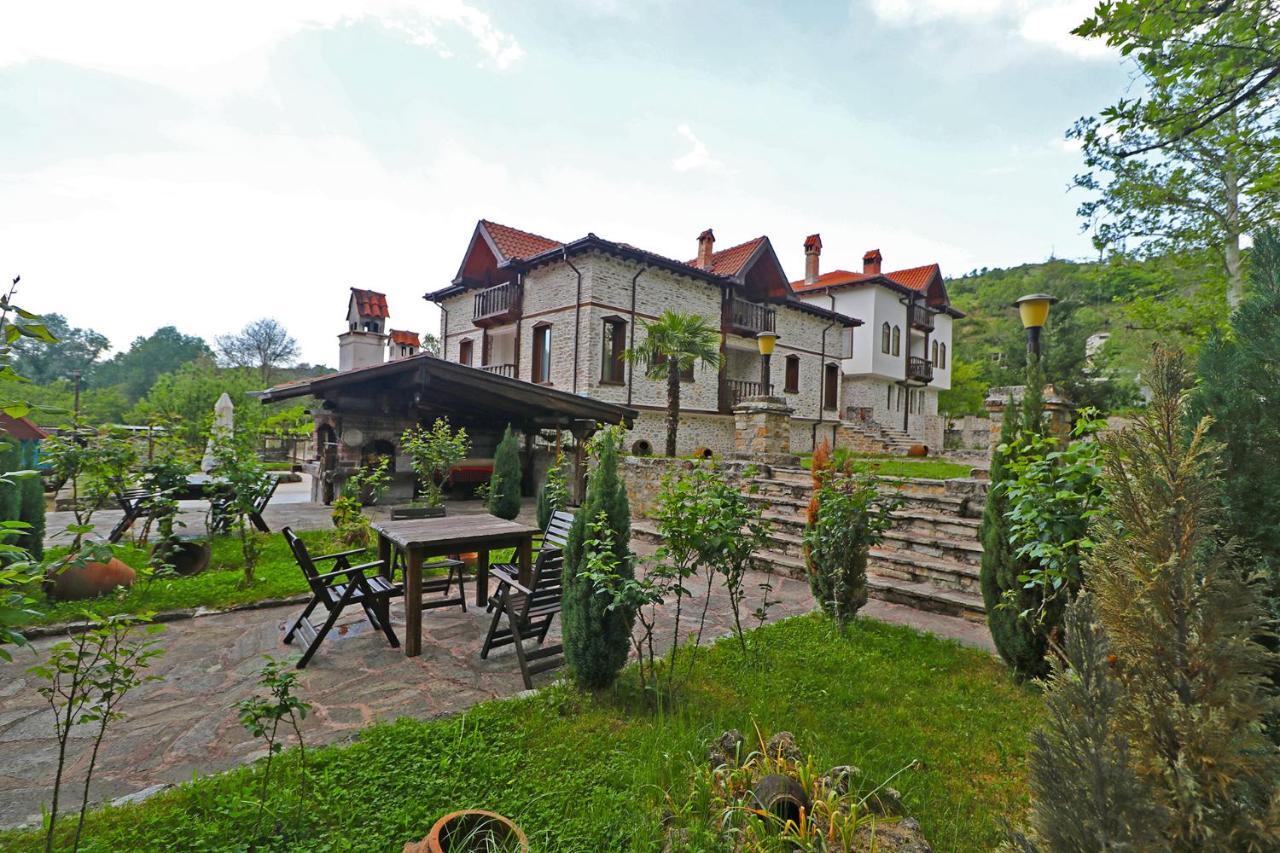 Парк - Хотел Макензен Melnik  Exterior photo